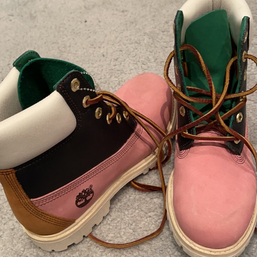 Timberlands - Picture 7 of 7